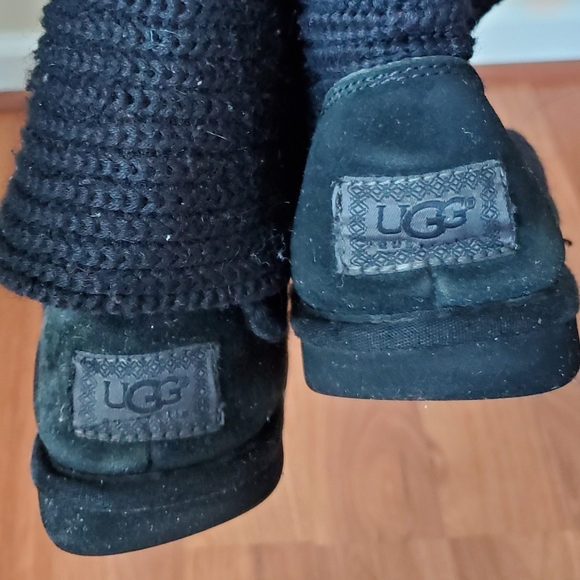 UGG Cardy Boots - Picture 3 of 3